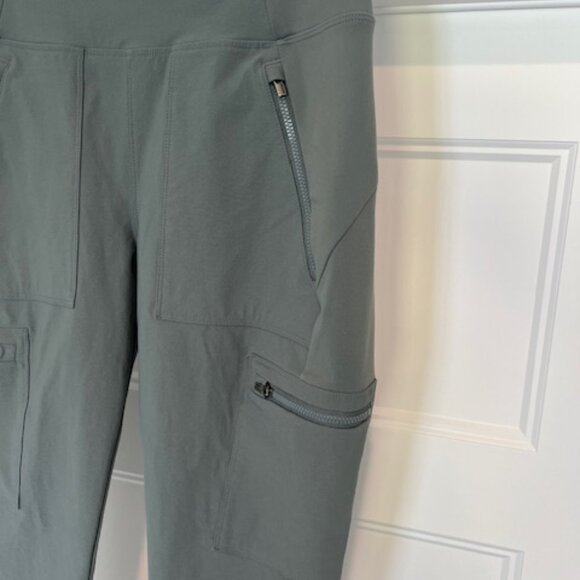 Athleta Headlands Hybrid Cargo II Tight – Mountain Olive (Gray-Green), Size 4 - Picture 5 of 10